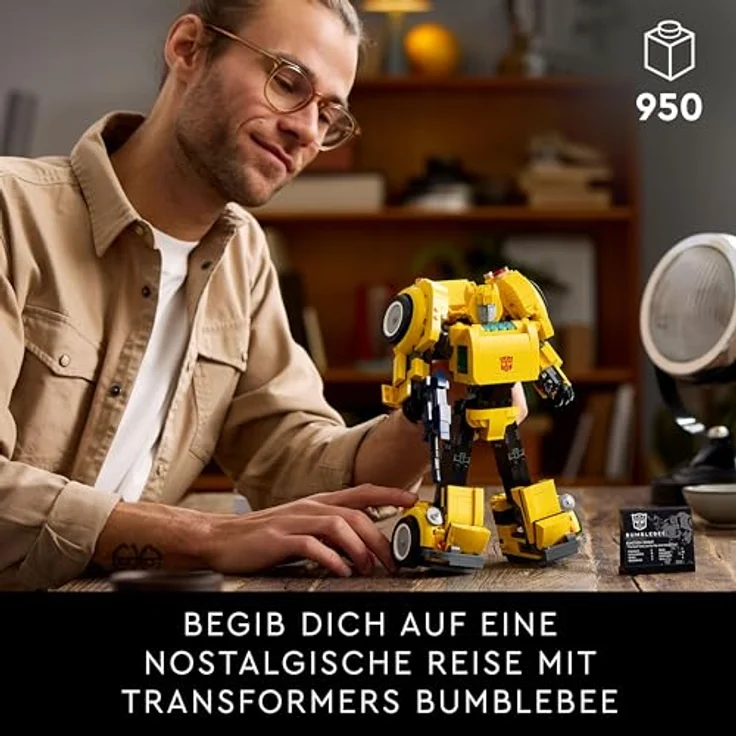 LEGO Icons Transformers Bumblebee, Roboter-Actionfigur für Erwachsene zum Sammeln, lässt sich in ein Auto umbauen, Abenteuer-Spielzeug 10338 - Preisvergleich – Bild 2