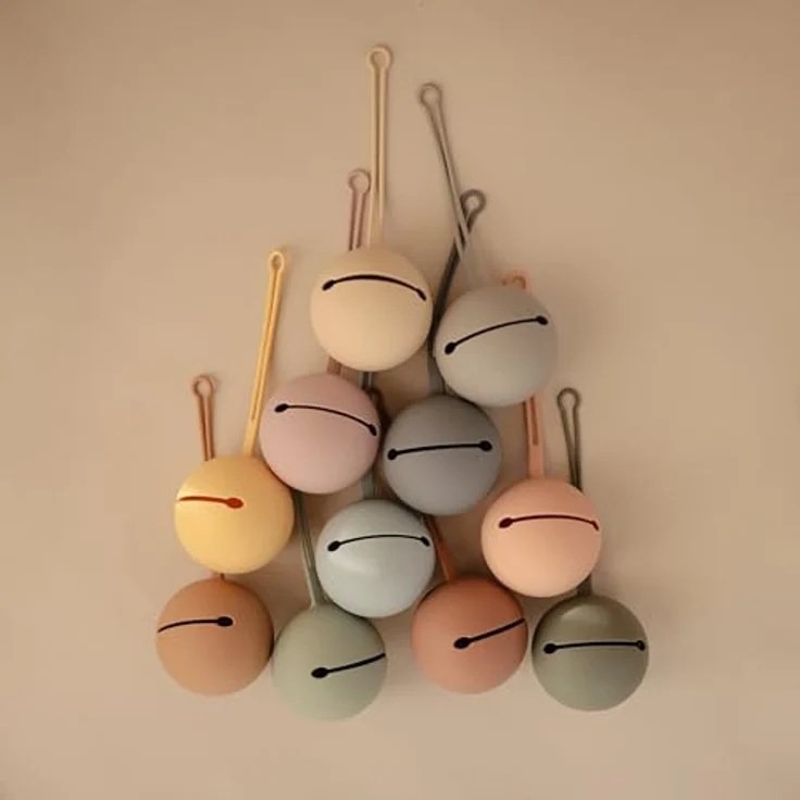 Mushie Silikon Schnullerbox | Aufbewahrung Schnullerhalter Case | Sichere & Hochwertige Baby Zubehör für Kleinkinder & Babys | Tradewinds – Bild 7
