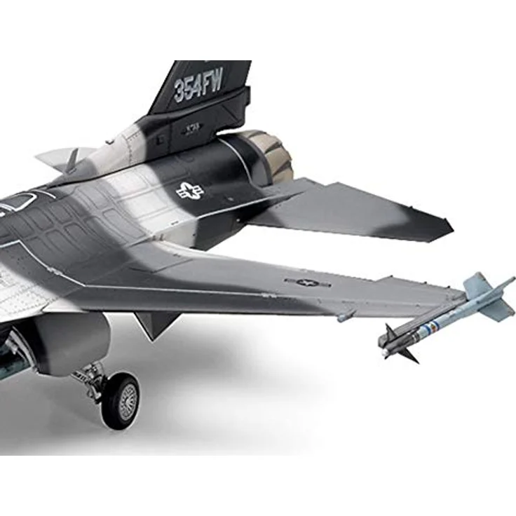 TAMIYA 300061106 - 1:48 Lockheed Martin F-16C/N Aggressor – Bild 7