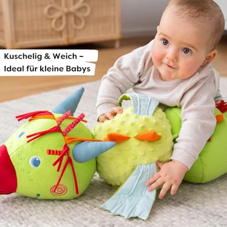 HABA Entdeckertier Drache Rudy, Plüschdrache mit Rassel, Quietsche und integriertem Spiegel, Kuscheltier für Kinder ab 6 Monaten – Bild 4