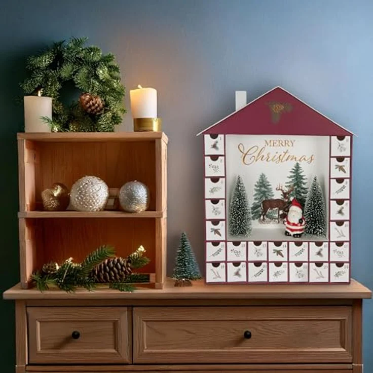 BRUBAKER Adventskalender zum Befüllen - Haus 2025 - bordeauxroter DIY Weihnachtskalender mit Keramik Weihnachtsmann, 24 Schubfächer für Gutscheine und Süßigkeiten, 44 cm hoch – Bild 2