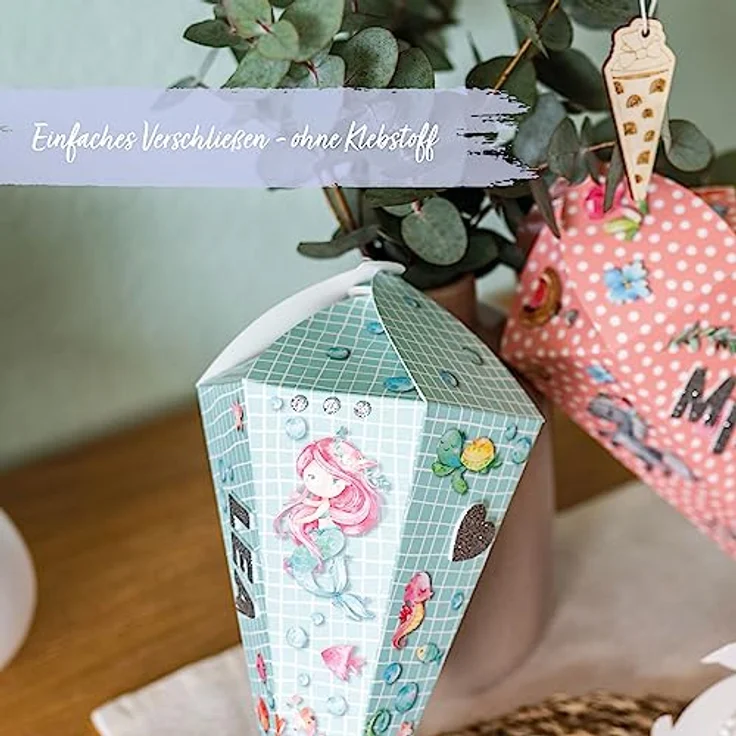 Papierdrachen 3 Bedruckte Schultüten zur Einschulung, 24,5 cm groß, in Rosa und Türkis, inkl. dekorativen Moosgummi Aufklebern – Bild 3