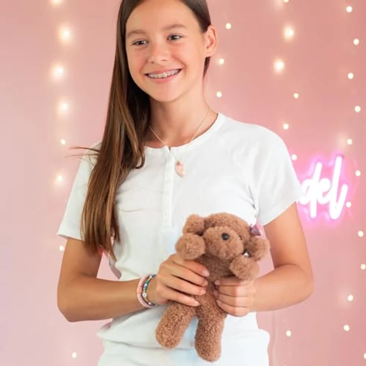 Depesche TOPModel Floral Kuscheltier Hund mit lockigem Fell, 24 cm hoch, braun und mit Schleifchen – Bild 4