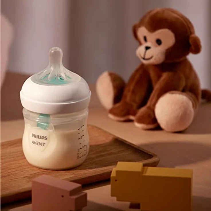 Philips Avent Babyflaschen mit AirFree Ventil, Geschenkset für Neugeborene – 4 Babyflaschen, ultra soft Schnuller und Flaschenbürste, Babys von 0–12 Monaten und älter (Modell SCD657/11) – Bild 8