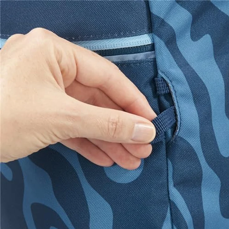 coocazoo Turnbeutel „Breaking Waves”, blau, mit Reißverschlussfach und Kordelzug, reflektierende Elemente, Schlaufen zur Befestigung am Schulrucksack, 10 Liter, ab der 3. Klasse – Bild 3