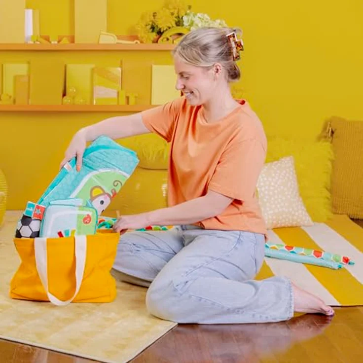 Bright Starts Grip & Kick Activity Gym, Spielbogen mit Licht- und Soundeffekt, abwaschbare Matte, 30 Melodien, für Neugeborene – Bild 10