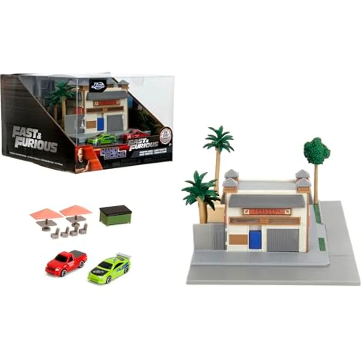 Jada Toys Fast and Furious Toretto's Market & Cafe, Nano-Diorama 18x13 cm inkl. 2 Metall-Modellautos (Mitsubishi Eclipse grün & Ford F-150 SVT Lightning rot) für Fanartikel ab 8 Jahren