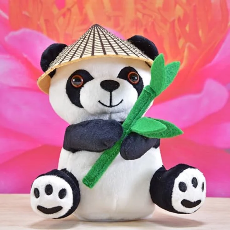 Kögler Kuscheltier Labertier Panda Bär Bao Bao mit Hut & Bambus spricht alles nach 18cm, Batterien inklusive – Bild 5