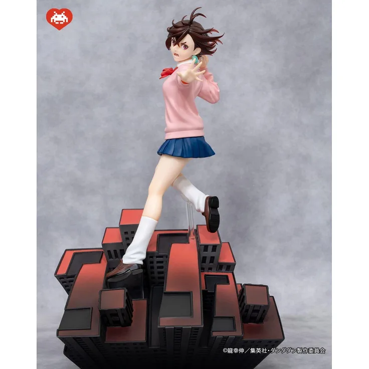 Taito Dandadan Dressta PVC Statue Momo, 23 cm große Sammelfigur mit detailreicher Ausführung in Fensterbox