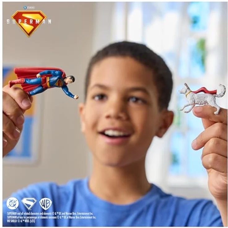 DC Comics Superman - Spielset Festung der Einsamkeit, 33 cm, mit Superman- und Krypto-Figur (8 cm), Schneemonster (20 cm) und kryptonischer Computerstation, Spielzeug für Kinder ab 4 Jahren – Bild 3