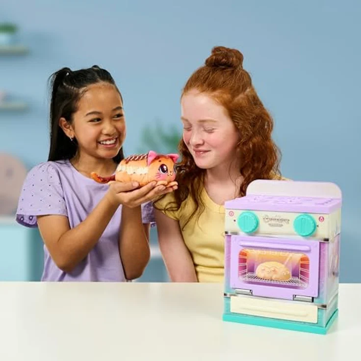 COOKEEZ MAKERY Lil’ Bakez – Backofen-Spielset „Kuschelige Kreationen“, inkl. 1 Plüschtier, Backzubehör und Rezeptbuch, für Kinder ab 5 Jahren – Bild 5
