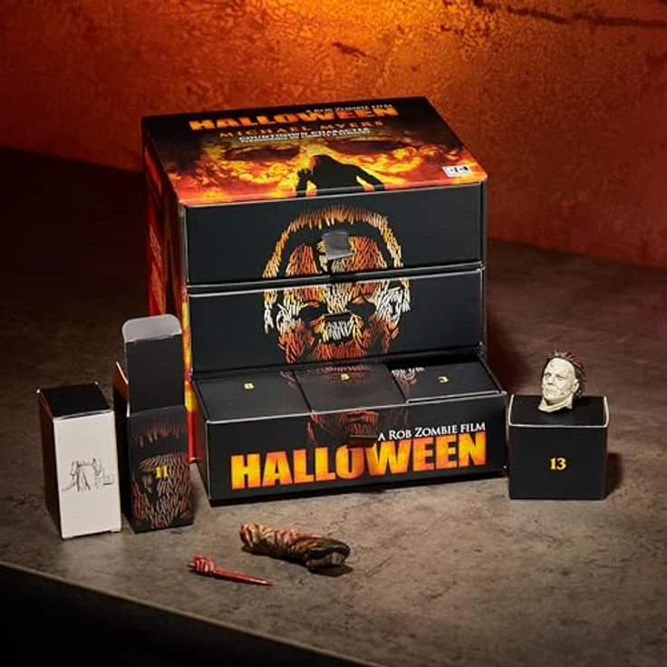 CC Countdown Characters 2024 Michael Myers Aufbaubarer Halloween-Adventskalender – Offizielle Rob Zombie Halloween Sammelfigur, 18 cm große Figur, inklusive ikonischem Messer, Grabstein und Kürbis, charakteristischer Overall, lizenziert und entworfen von Numskull – Bild 5