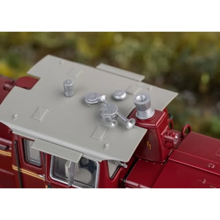 Märklin 38600 H0 Diesellok V60 der DB, purpurrot, mit Digital-Decoder mfx+ und Geräuschfunktionen, 12 cm Länge über Puffer – Bild 3