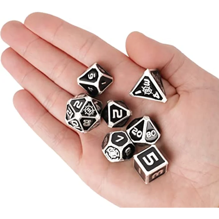 ENHANCE Würfelset aus Metall – 7 polyedrische Würfel mit 2-in-1 Würfeltasche und Würfeltablett aus veganem Leder, schwarze Sammleredition für Dungeon and Dragon RPG – Bild 4