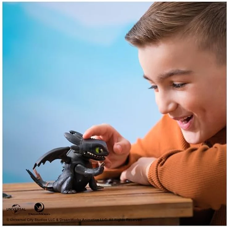 Dreamworks Dragons Interaktiver Mini-Drache Ohnezahn, 9cm Figur mit über 25 Soundeffekten, Spielzeug für Kinder ab 4 Jahren – Bild 3