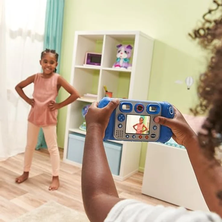 VTech KidiZoom Duo Pro, Kinderkamera mit 5.0 MP Dual-Kameras, 256 MB Speicher, interaktiven Funktionen und Tragetasche, Sommerbundle – Bild 8