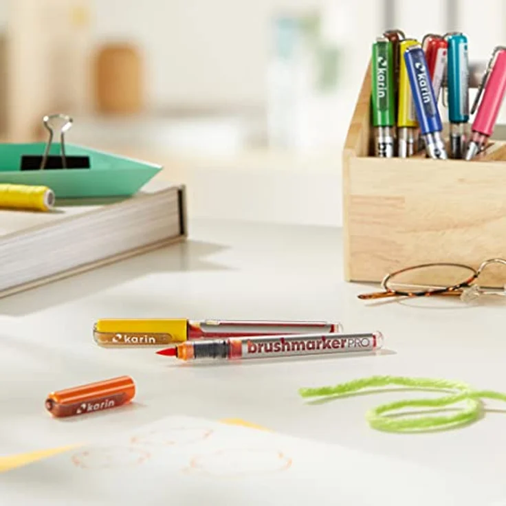 KARIN Brushmarker PRO Basic Colours Set - Filzstifte zum Malen und Handlettern, 2,4 ml, wasserbasiert – Bild 2