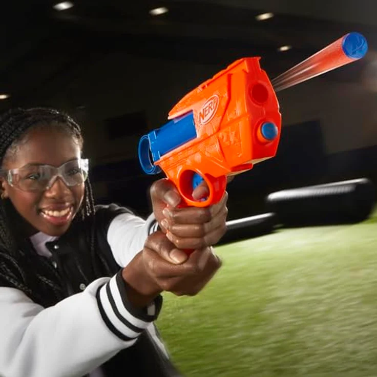 NERF N-Series Ward Dart-Blaster, präzise Treffgenauigkeit und Ziehgriff, für fortgeschrittene Spieler, 2 Nerf Darts, für Jungen und Mädchen – Bild 3