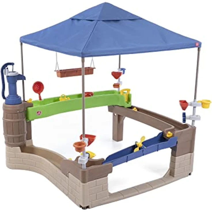 Step2 Pump & Splash Shady Oasis Spielhaus mit Wasser Spielzeug | Kunststoff Patio für Kinder mit Wasserpumpe, Wasserspieltisch & Zubehör | Geeignet für Rollstühle – Bild 2
