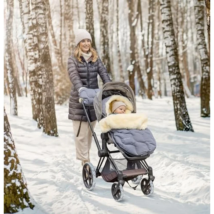 Fellhof® Lammfell Fußsack Kinderwagen WINTERBERG, OEKO-TEX® zertifiziert, wind- und wasserdicht, 50x98 cm, beige, waschbar bis 30°C, mit verstellbaren Gurtschlitzen – Bild 3