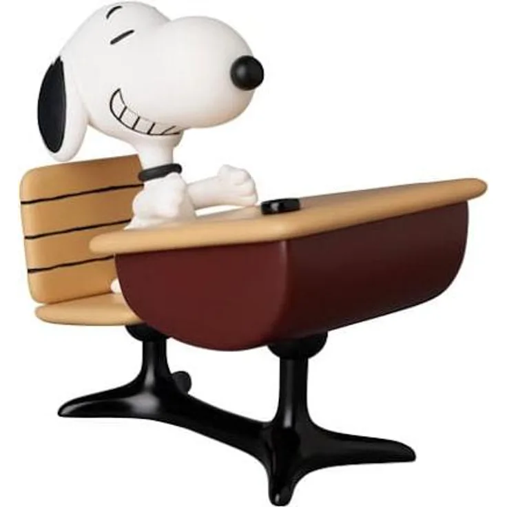 Medicom Toy Peanuts UDF Serie 18 Minifigur Snoopy mit Schreibtisch, 9 cm, detailreich und in Blisterverpackung