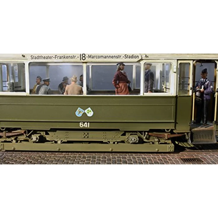 MiniArt 38009 European Tramcar(Strassenbahn Triebwagen 641) with Crew & Passengers – Bild 7