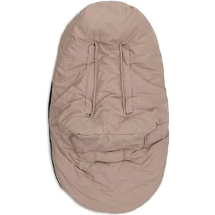 Jollein Fußsack Embossed Milky Coffee, für Babyschale und Kinderautositz Gruppe 0+, gefüttert mit Teddyfleece, Bionic-Finish für Wind- und Nässeschutz, 3-Punkt- und 5-Punkt-Gurt kompatibel – Bild 3