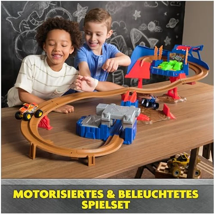 Monster Jam Supercharge Speedway, motorisierte Stunt-Strecke mit Rampen und Beleuchtung, inkl. 2 Trucks Megalodon und EL Toro Loco im Maßstab 1:64, für Kinder ab 3 Jahren – Bild 2