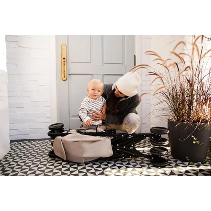 MoMi Kinder-Buggy Akira, Leicht & kompakt faltbar bis 15 kg, inkl. Zubehör, Schwarz – Bild 13