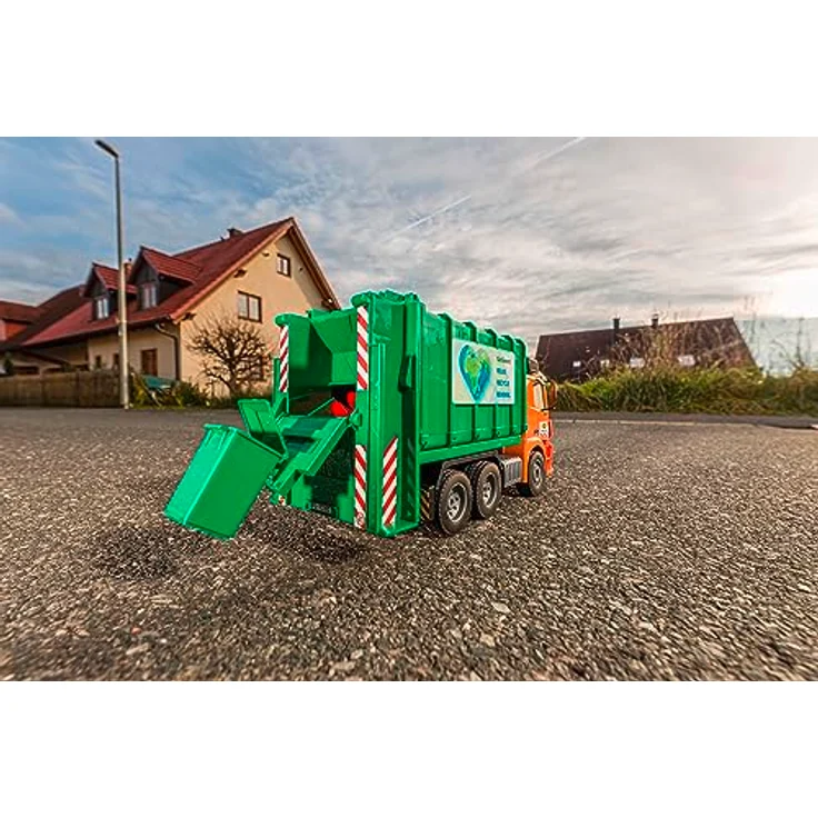 Carson 500907672 1:20 MB Arocs Müllwagen 100% RTR - 100% fahrfertig, Spielzeug LKW, Spielzeugauto, Ferngesteuerter Müllwagen, für Kinder ab 8 Jahren, Fahrzeit ca. 30 min, grün – Bild 4