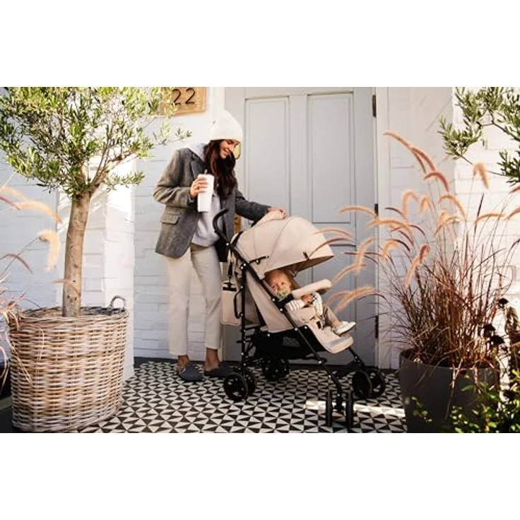 MoMi Kinder-Buggy Akira, Leicht & kompakt faltbar bis 15 kg, inkl. Zubehör, Schwarz – Bild 9