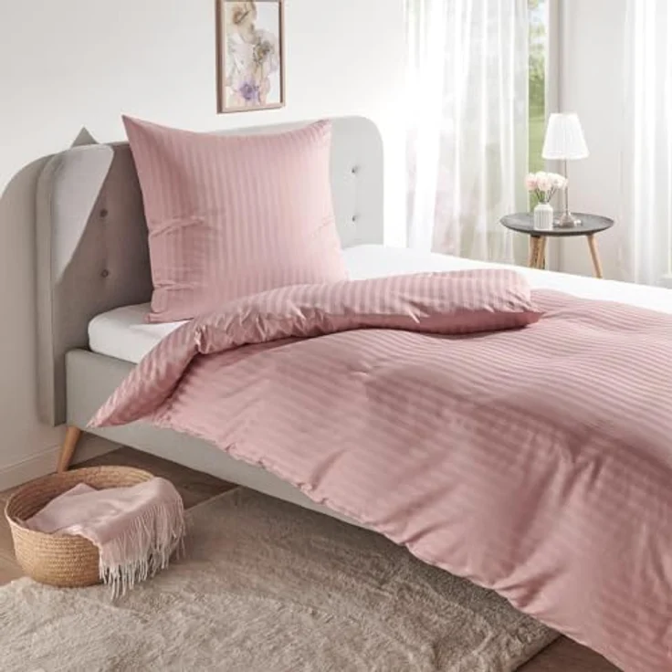 Traumschlaf Mako-Satin Bettwäsche Stripe, Edle Satin Bettgarnitur aus 100% Baumwolle, 135x200 cm + 80x80 cm, rosa, Pflegeleicht mit praktischem Reißverschluss – Bild 4
