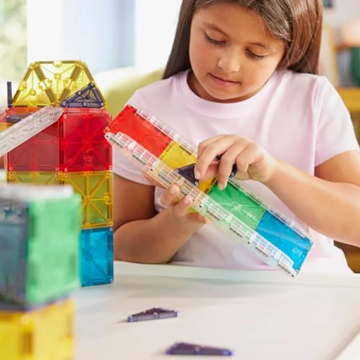 MAGNA-TILES® Rail Racers Deluxe, 90-teiliges Magnetbauset mit 6 patentierten Schienen, ideal für abenteuerlustige Kinder ab 3 Jahren – Bild 5