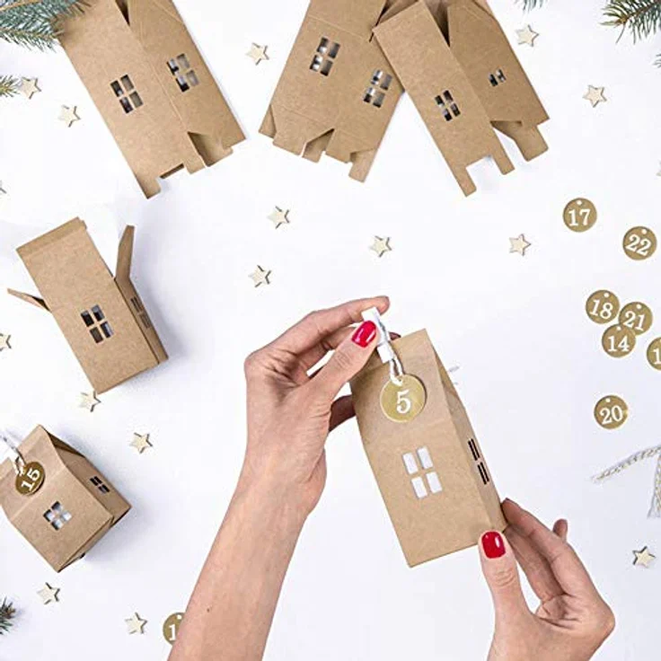 PartyDeco Adventskalender Häuser mischen Weihnachten Party Familientreffen, 3 Muster von Papierhäusern, 24-teilig, goldene Papierbügel – Bild 2