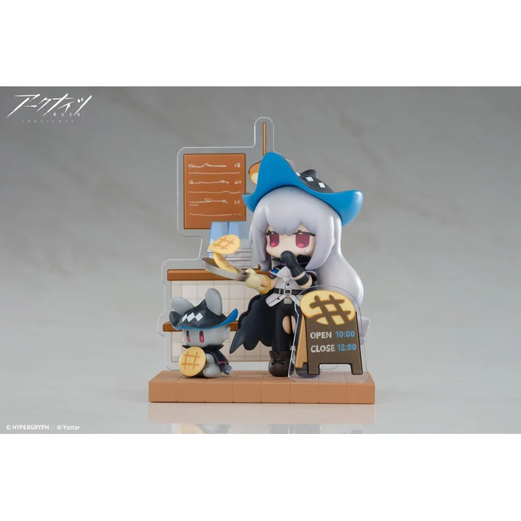 Apex Arknights PVC Statue Dessert Time Series Skadi, 11 cm, inkl. Base in Fensterbox