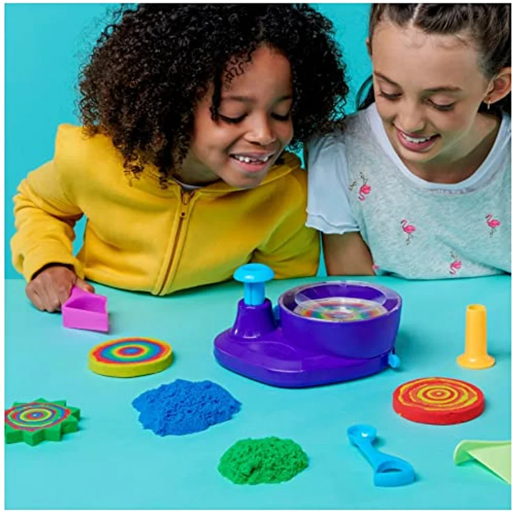 Kinetic Sand Swirl 'n Surprise Set - mit 907 g original kinetischem Sand aus Schweden in vier Farben und Drehscheibe, Set für kreatives Indoor-Sandspiel, für Kinder ab 3 Jahren – Bild 3