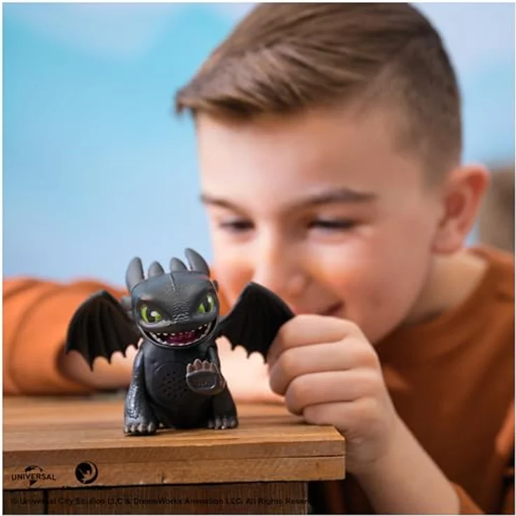 Dreamworks Dragons Interaktiver Mini-Drache Ohnezahn, 9cm Figur mit über 25 Soundeffekten, Spielzeug für Kinder ab 4 Jahren – Bild 5