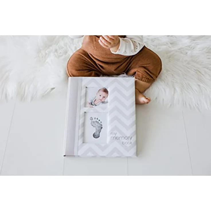 Pearhead P62200 Chevron Babybuch mit Clean Touch Stempelkissen, grau (Texte auf Englisch) – Bild 11