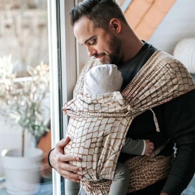 Hoppediz Babytrage Hop-Tye Advanced, Halfbuckle mit Tuchträger, ab Geburt (2,5 - 20 kg), Sicherheit nach internationalen Standards – Bild 4