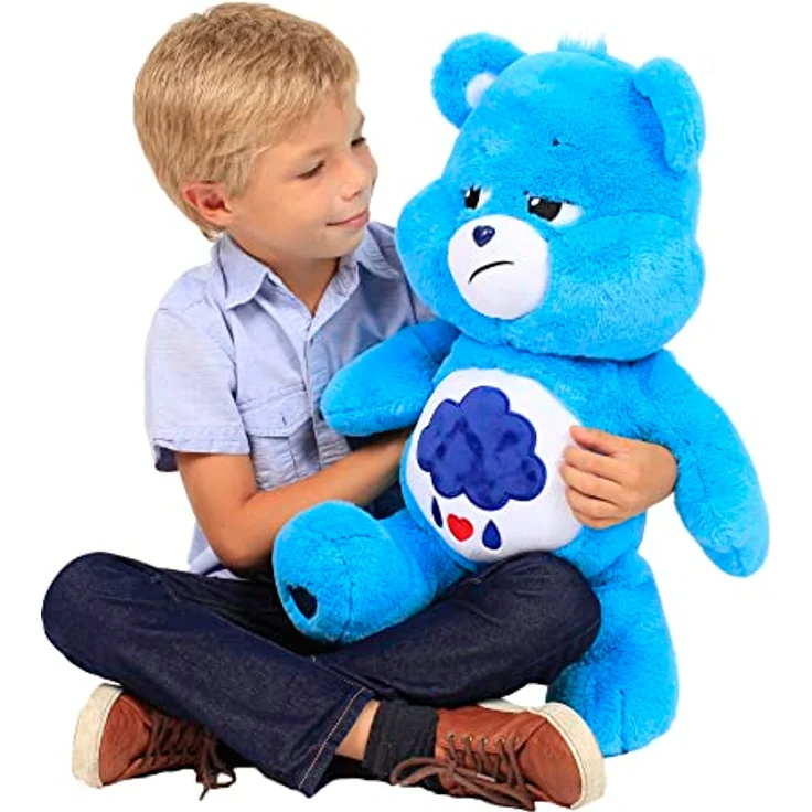 Basic Fun Care Bears Grumpy Bear 60 cm Jumbo Plüsch, weiches blaues Kuscheltier für Jungen und Mädchen ab 4 Jahren, fördert Teilen und Fürsorge – Bild 5
