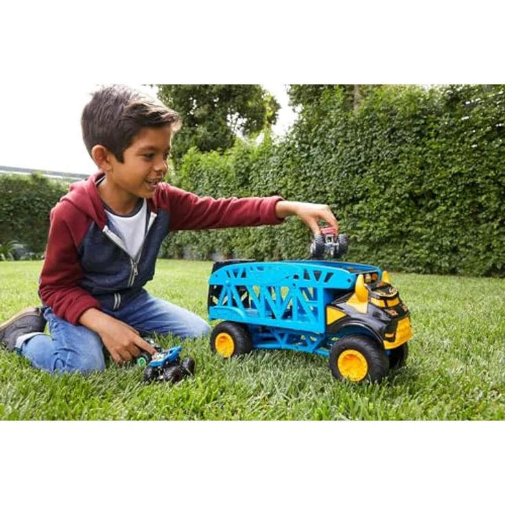 Hot Wheels Transportwagen Monster Trucks mit 3 Autos, Mehrfarbig (Mattel GGB64) – Bild 2