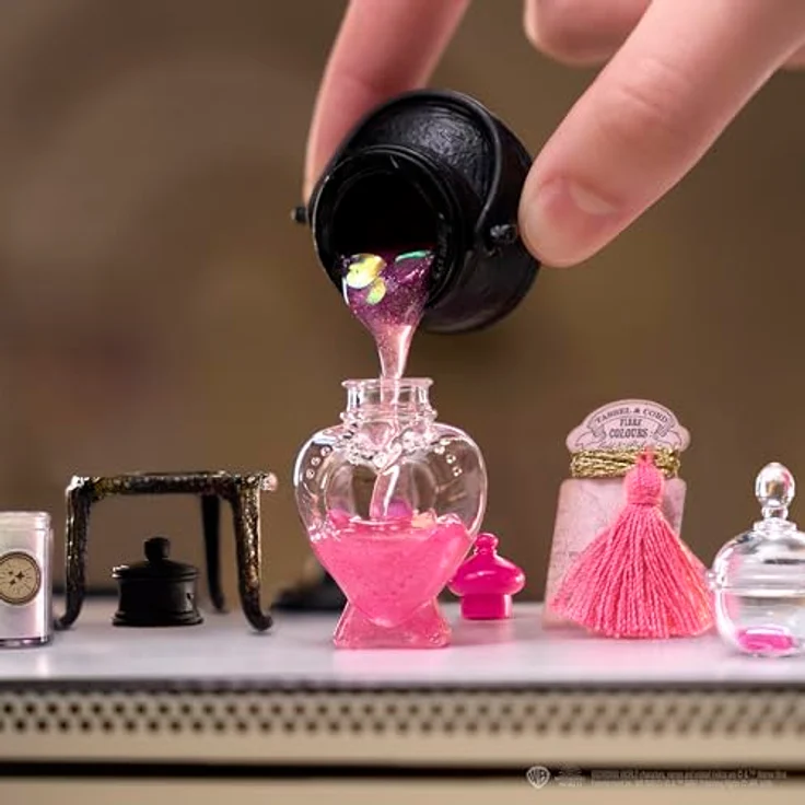 MGA ENTERTAINMENT MGA's Miniverse - Harry Potter Make It Mini Potions, Kreativset mit 15 Rezepten und UV-härtenden Zutaten – Bild 2
