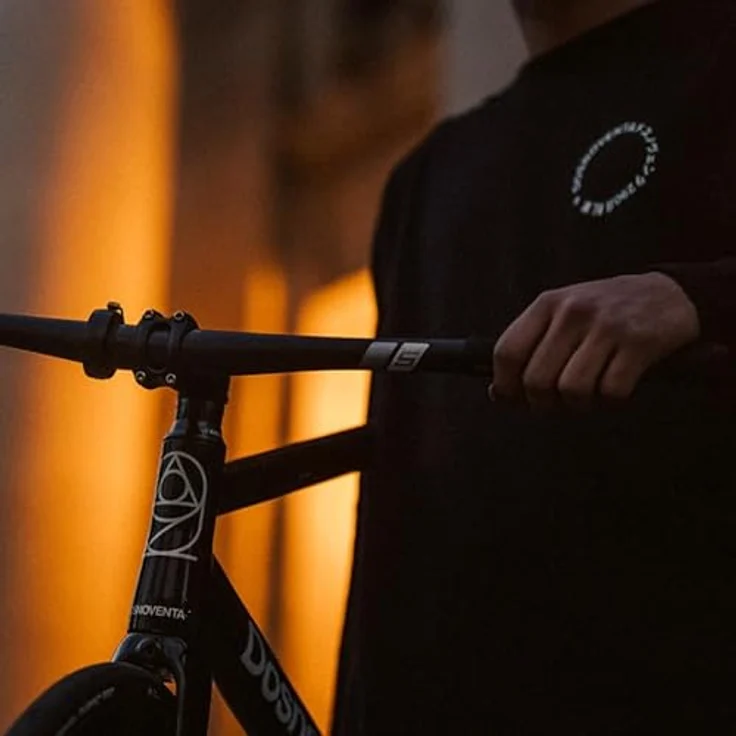 Knog Oi Luxe Small, 22. 2mm - Schwarz. – Bild 8