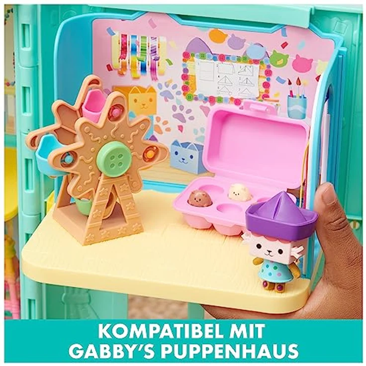 Gabby's Dollhouse Deluxe Raum, Craft-a-riffic-Room, Bastelzimmer mit Baby Box, 2 Möbelstücken und 2 Überraschungsboxen mit Zubehörteilen, geeignet für Kinder ab 3 Jahren – Bild 4