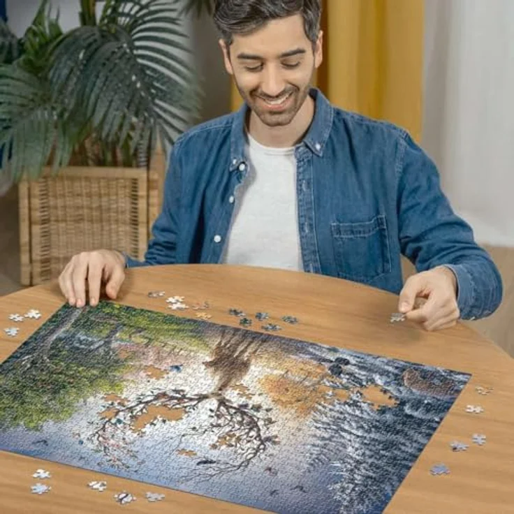 Ravensburger Puzzle 12001088 - Der magische Hirsch und die vier Jahreszeiten - 1000 Teile Puzzle für Erwachsene und Kinder ab 14 Jahren, Tier-Puzzle Hirsch, bunte Landschaftsmotive, handgefertigte Stanzmesser, recycelte Pappe – Bild 3