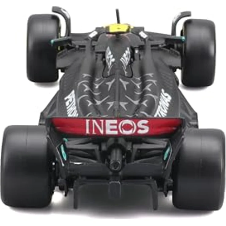 Bburago Mercedes AMG Petronas W14 Lewis Hamilton #44 2023, realistisches Modellauto im Maßstab 1:43, offizielle Mercedes-Lizenz, empfohlenes Alter 3+ Jahre – Bild 4