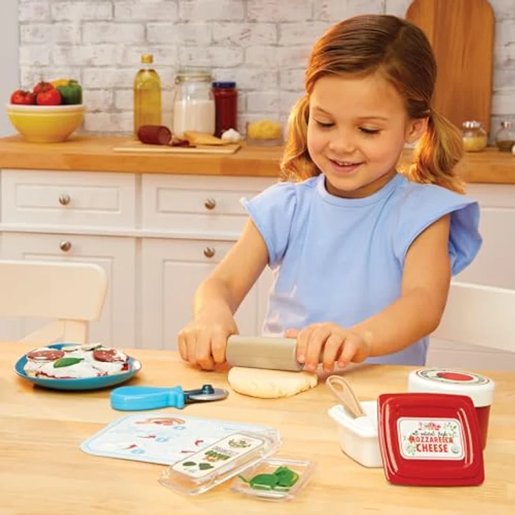 Little Tikes Creative Chefs Pizza Kit - Mit Make-It! Mix-Spielsand, 22 Zubehörteilen und funktionierendem Pizzaofen für Kinder ab 3 Jahren, NICHT ESSBAR – Bild 4