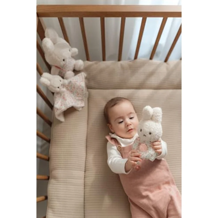 Little Dutch Miffy Fluffy Lucky Blossom Geschenkbox, Babyspielzeugset mit Rassel, Schmusetuch und Plüschspielzeug – Bild 6