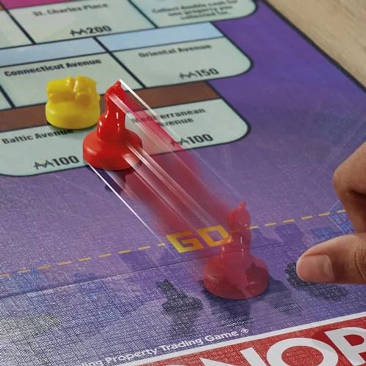 Hasbro Monopoly Knockout, Familienspiel mit aktivem Spielspaß – Bild 7