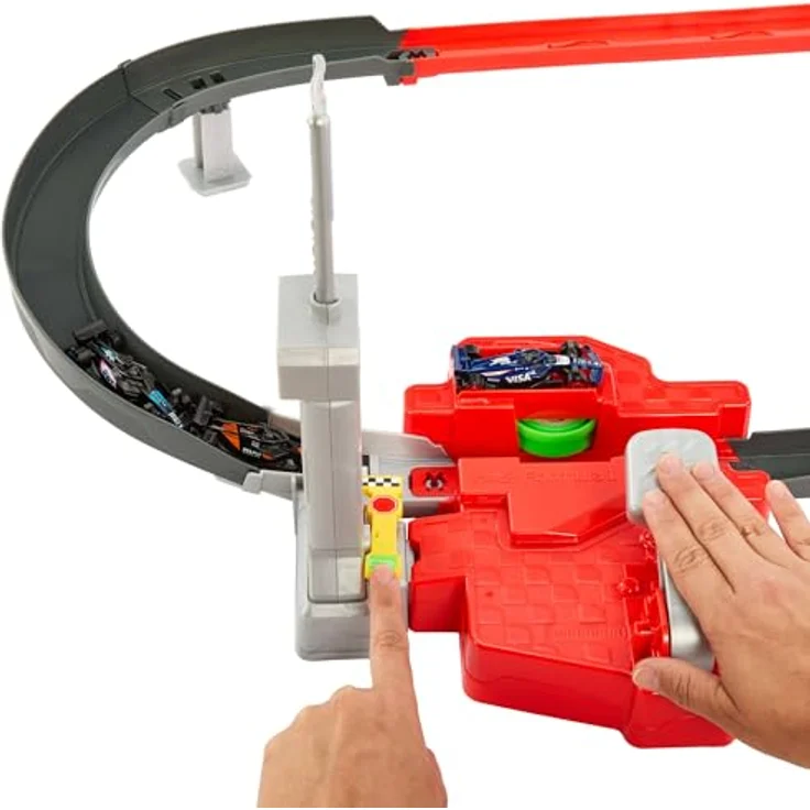 Hot Wheels Racing Starter Trackset, Formel 1 Rennstrecke mit 3 Die-Cast-Autos im Maßstab 1:64, Turbostarter und unendlicher Modus – Bild 3